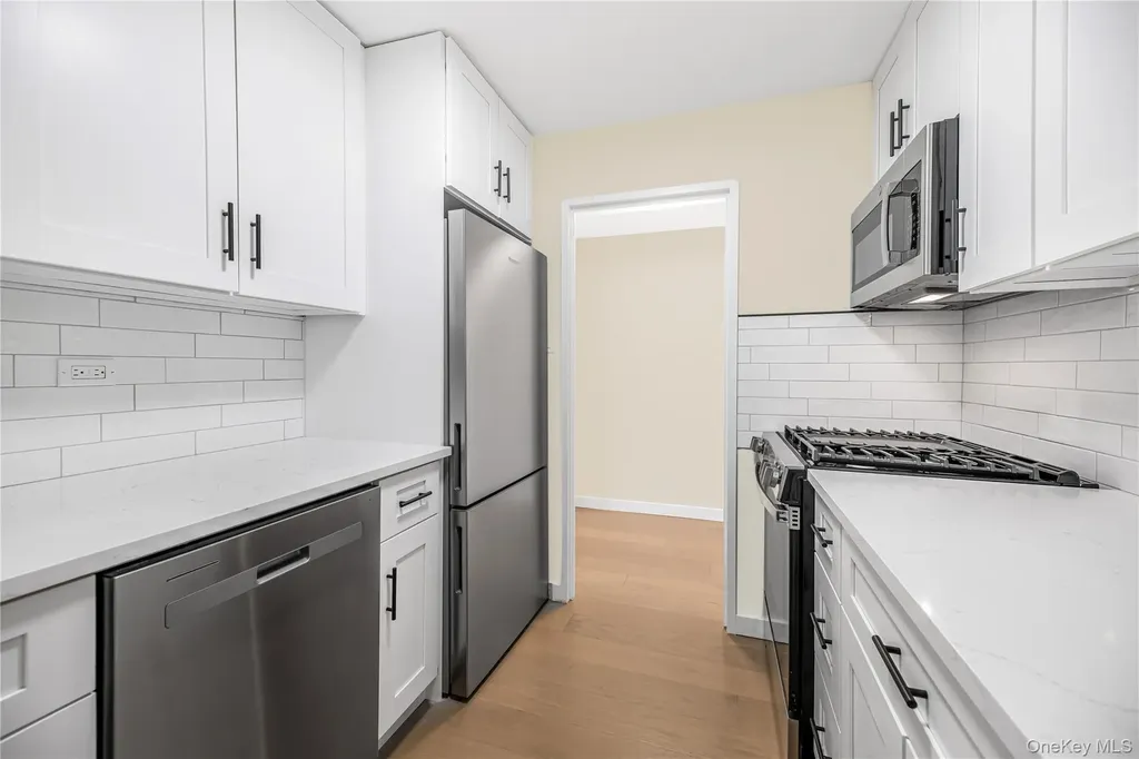 3671 Hudson Manor Terrace Bronx NY 10463