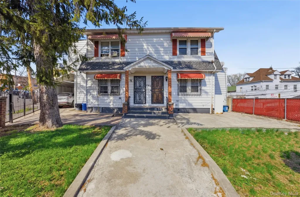 793 N Oak Drive Bronx NY 10467