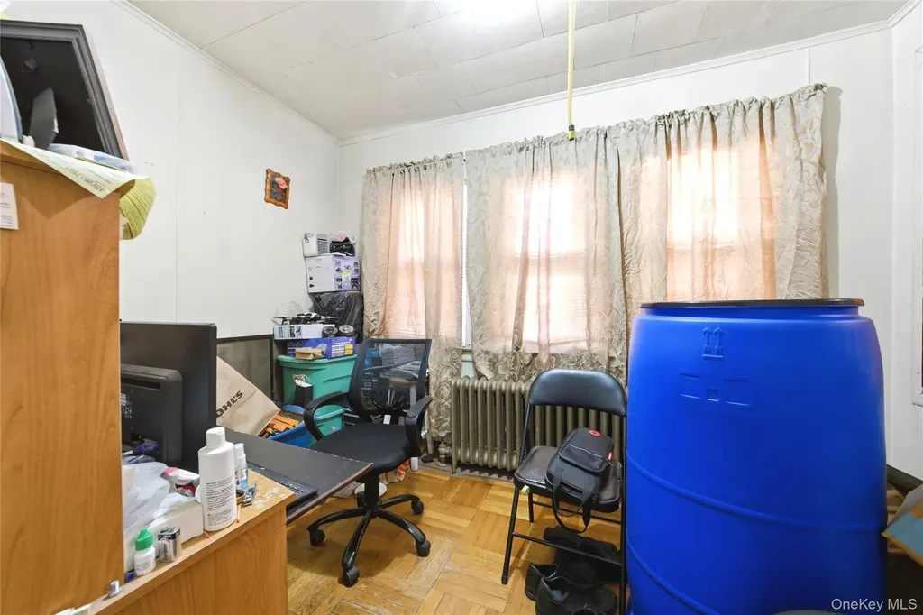 793 N Oak Drive Bronx NY 10467