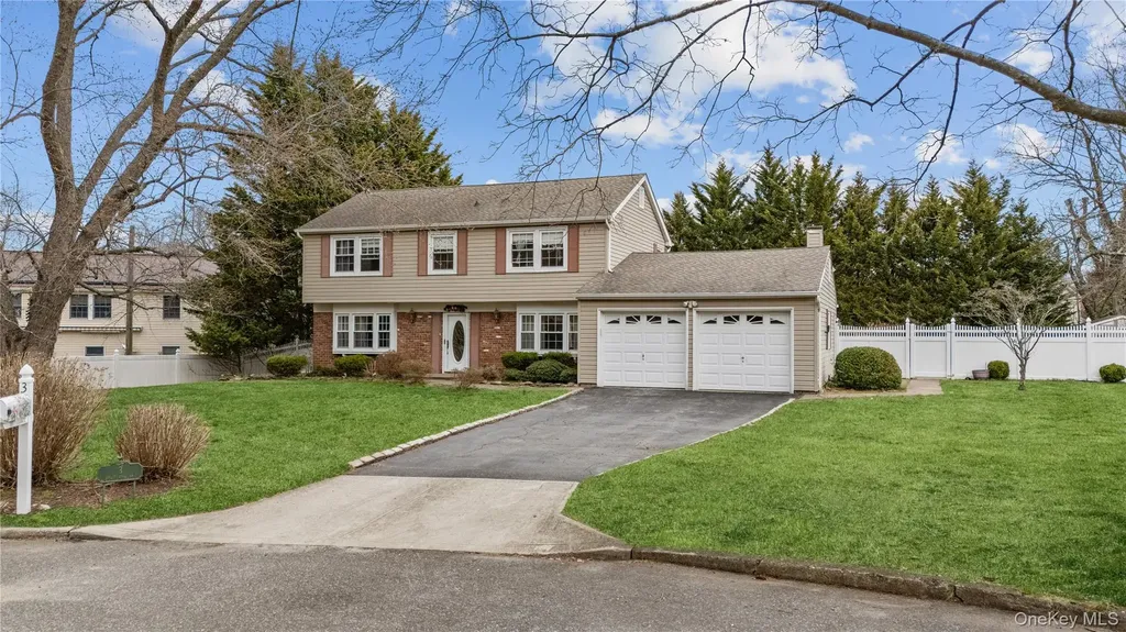 3 Split Rail Lane East Setauket NY 11733