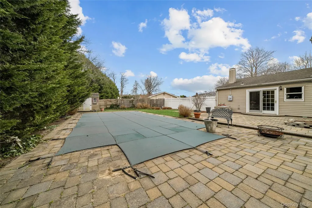 3 Split Rail Lane East Setauket NY 11733