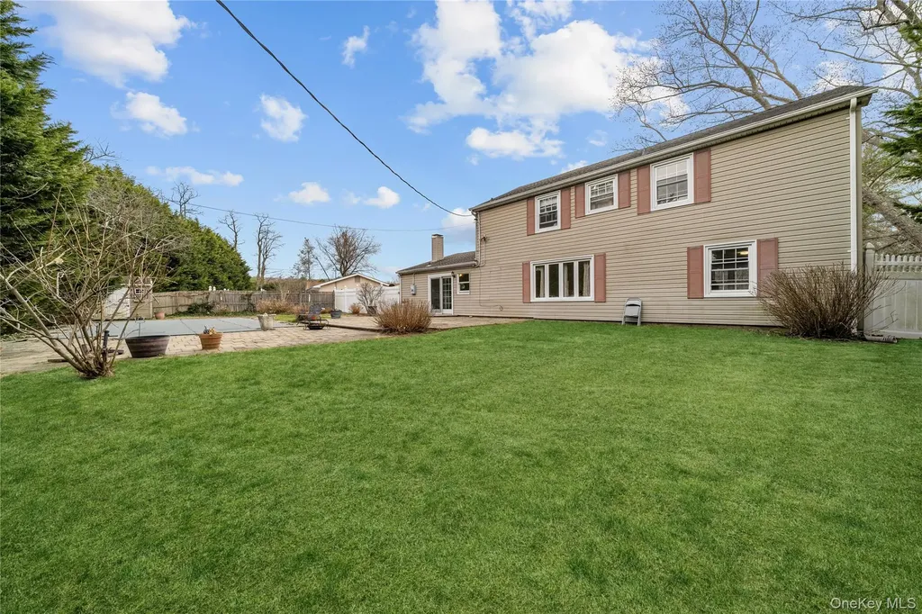 3 Split Rail Lane East Setauket NY 11733