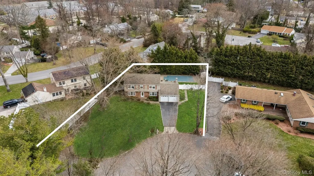 3 Split Rail Lane East Setauket NY 11733