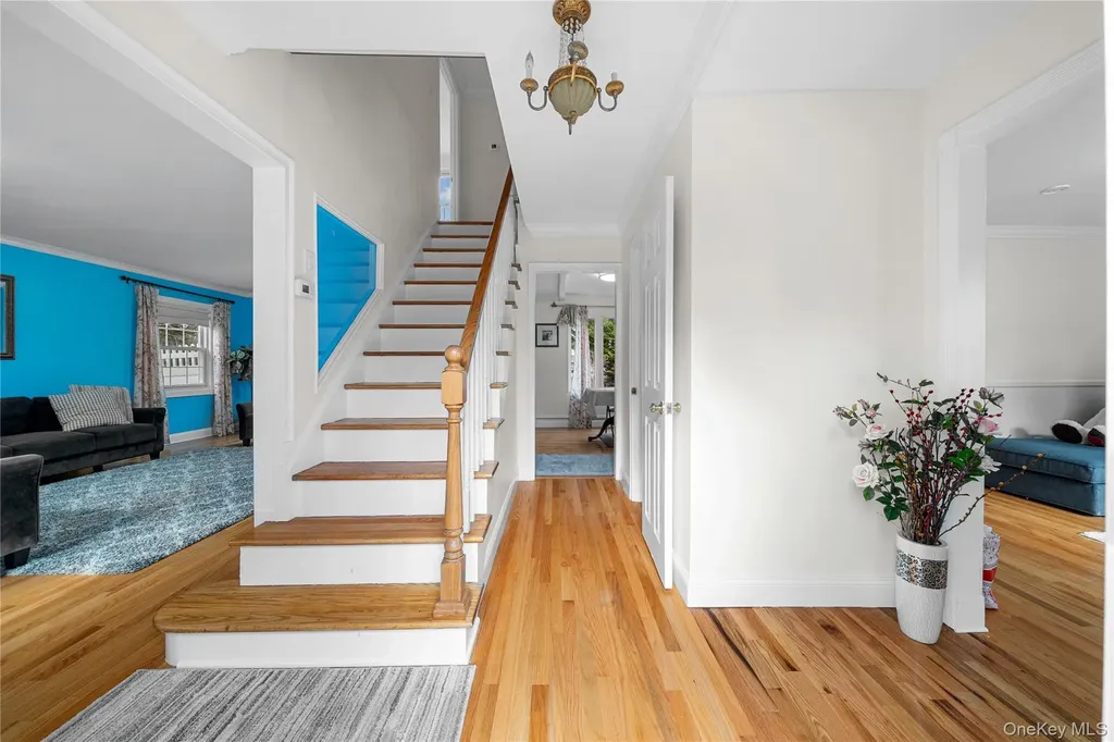 3 Split Rail Lane East Setauket NY 11733