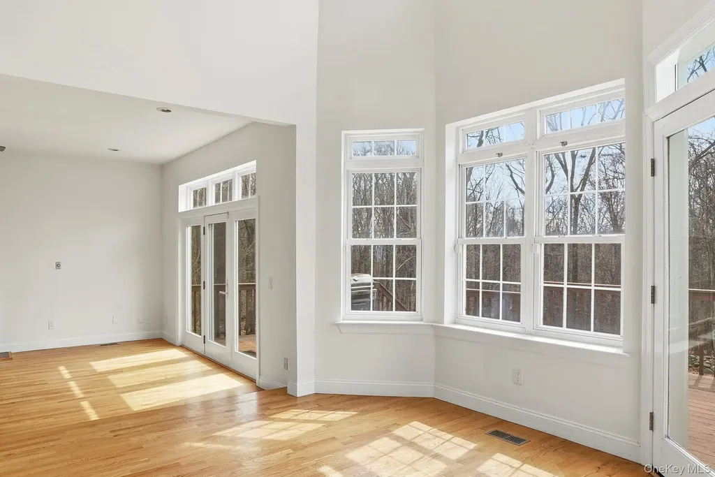 37 Willets Way Newburgh NY 12550