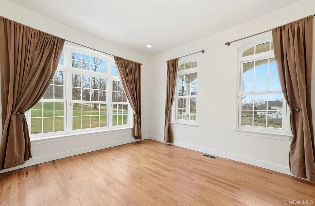 37 Willets Way Newburgh NY 12550