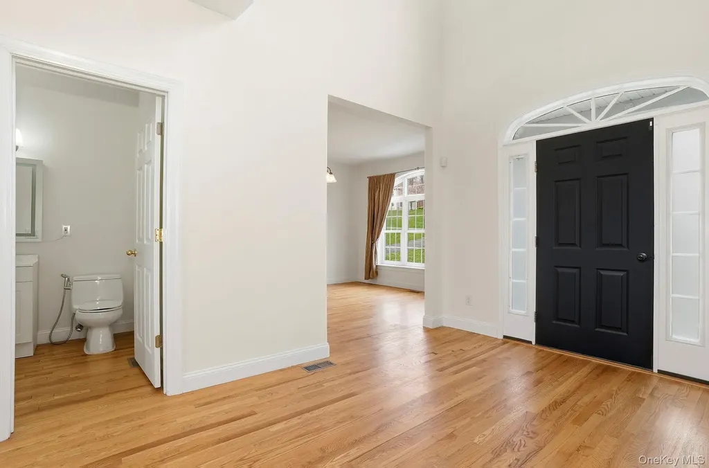 37 Willets Way Newburgh NY 12550