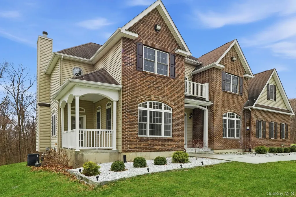 37 Willets Way Newburgh NY 12550