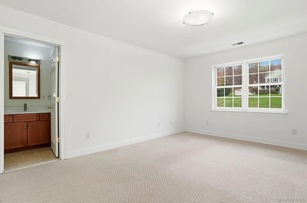 37 Willets Way Newburgh NY 12550