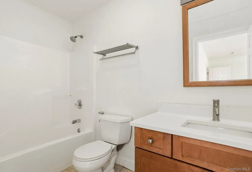 37 Willets Way Newburgh NY 12550