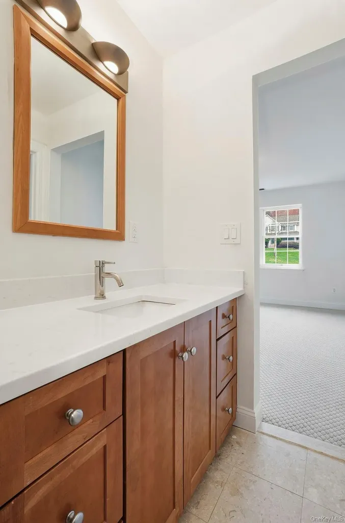 37 Willets Way Newburgh NY 12550