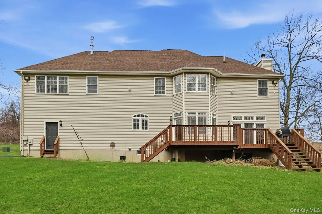37 Willets Way Newburgh NY 12550