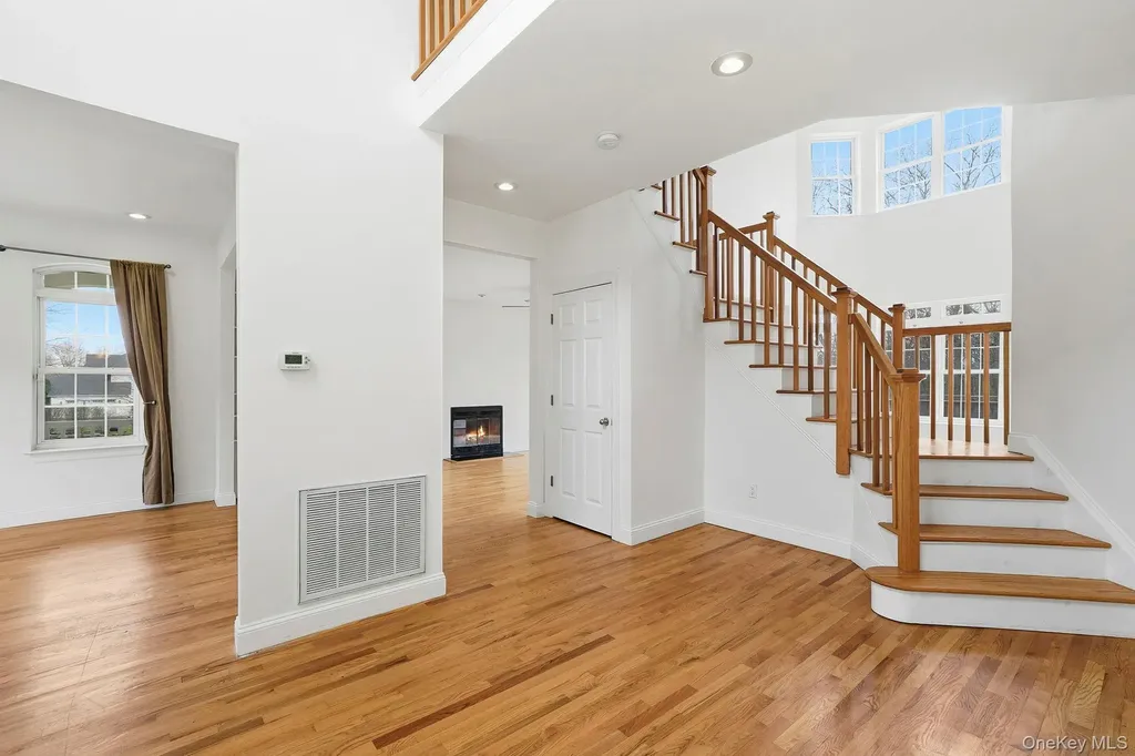 37 Willets Way Newburgh NY 12550