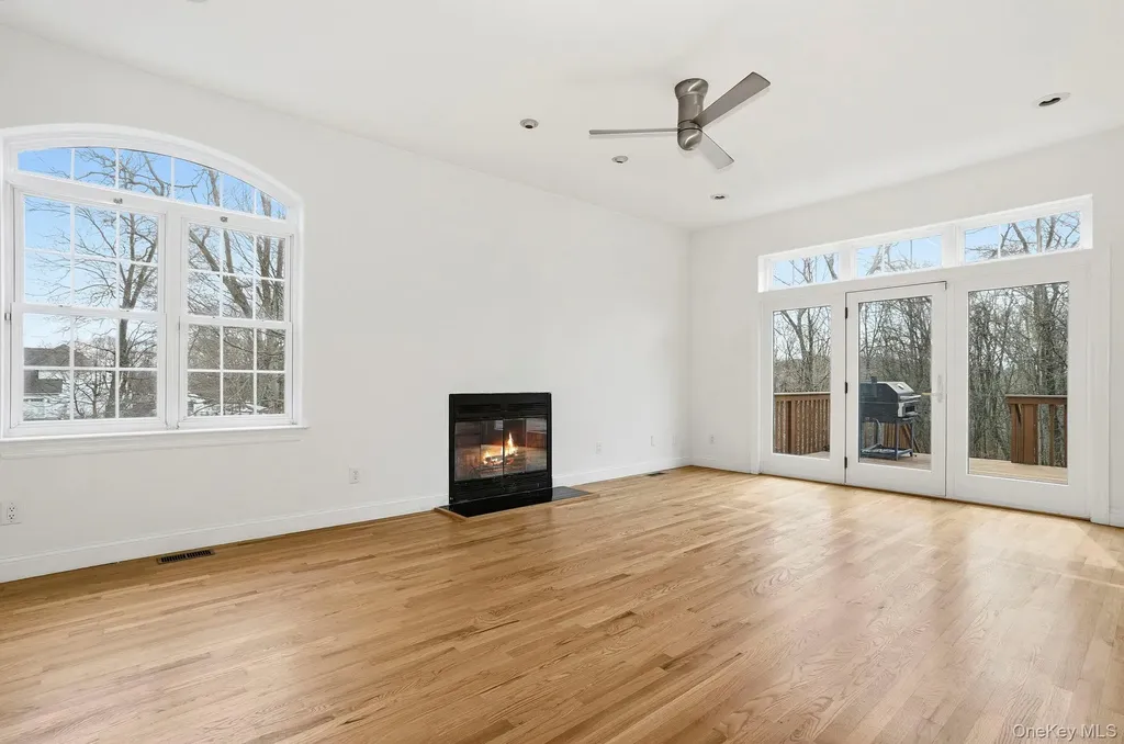37 Willets Way Newburgh NY 12550