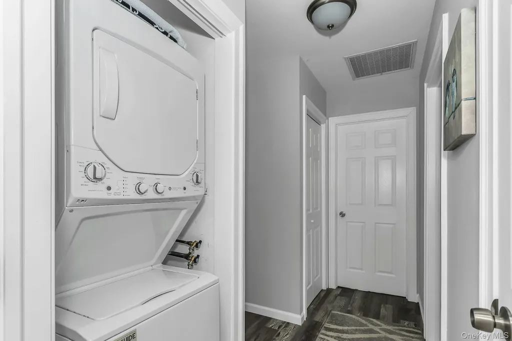 55 Forge Lane Coram NY 11727