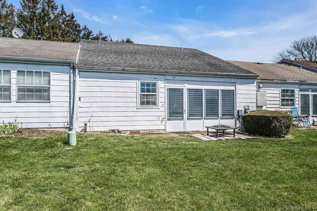 55 Forge Lane Coram NY 11727