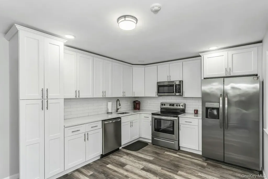 55 Forge Lane Coram NY 11727