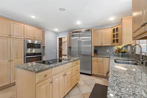 2 Lalli Drive Katonah NY 10536