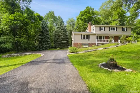 2 Lalli Drive Katonah NY 10536