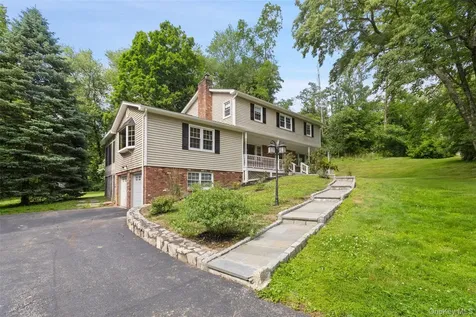 2 Lalli Drive Katonah NY 10536