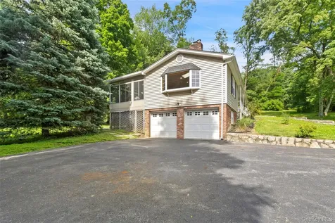 2 Lalli Drive Katonah NY 10536