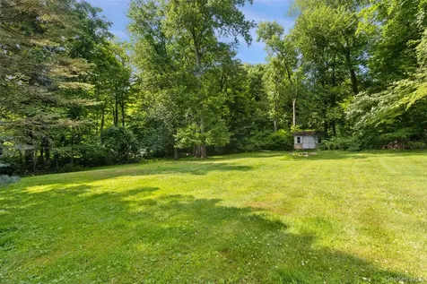 2 Lalli Drive Katonah NY 10536