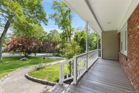 2 Lalli Drive Katonah NY 10536