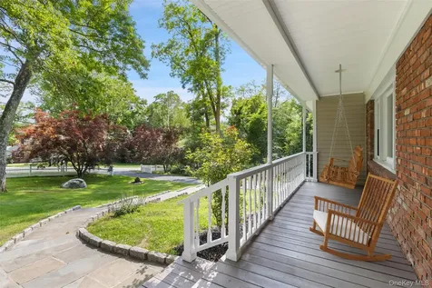 2 Lalli Drive Katonah NY 10536