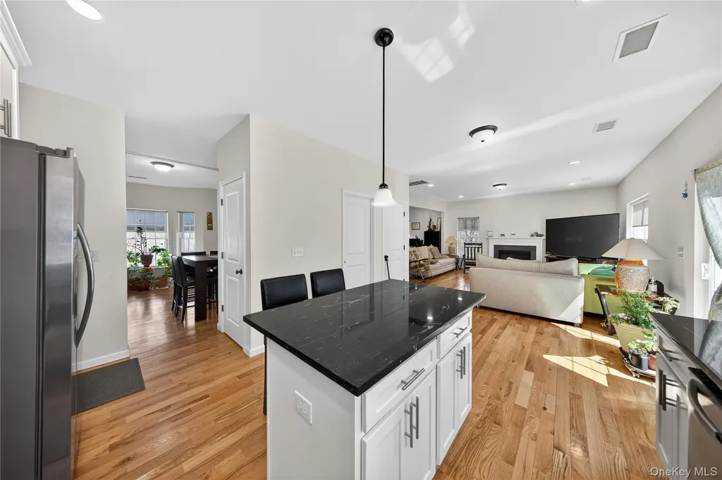98 Bender Road Westtown NY 10998