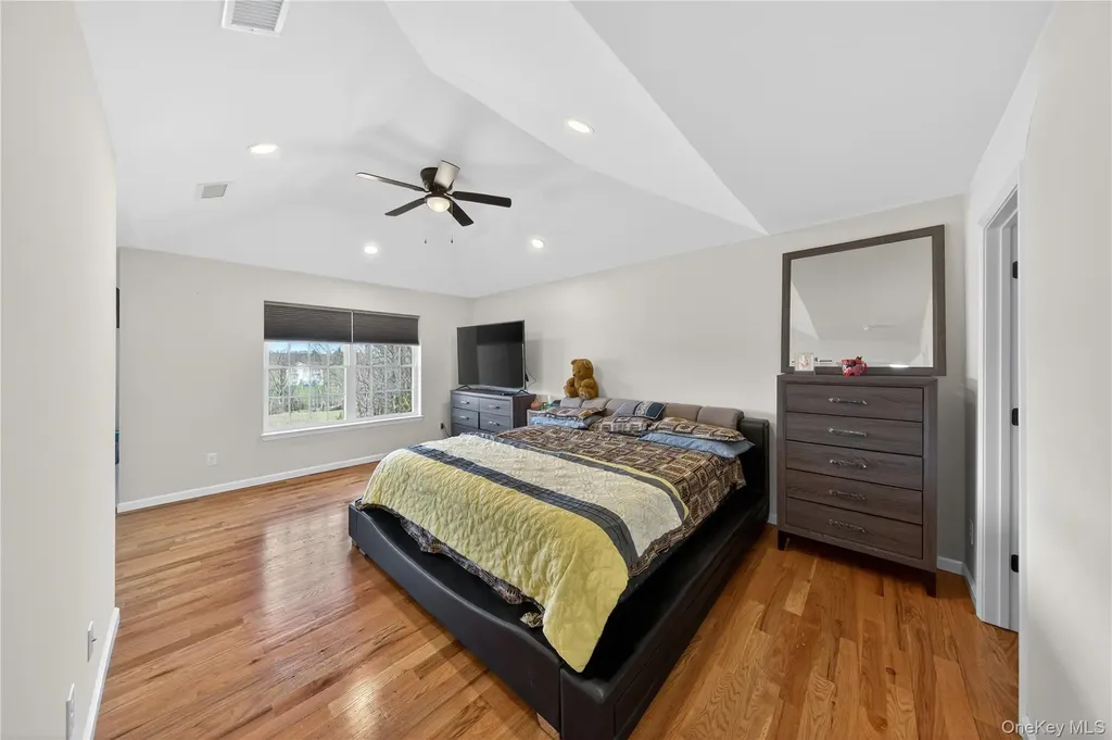 98 Bender Road Westtown NY 10998