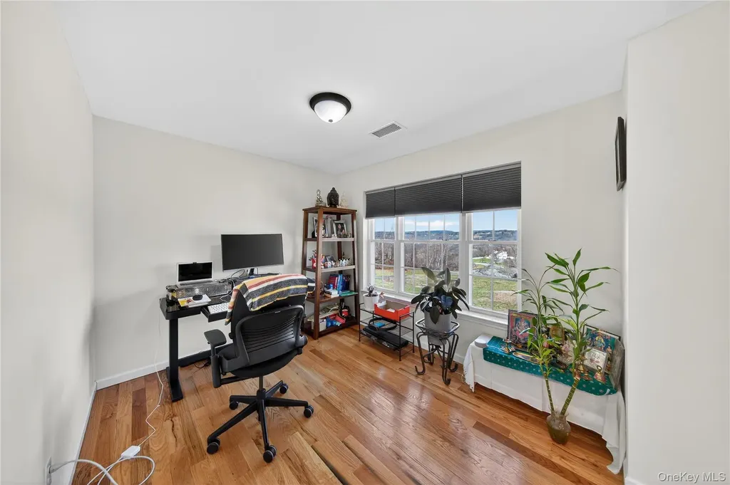 98 Bender Road Westtown NY 10998