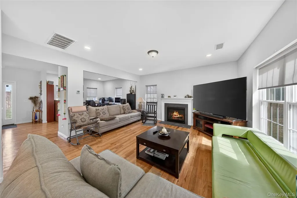 98 Bender Road Westtown NY 10998