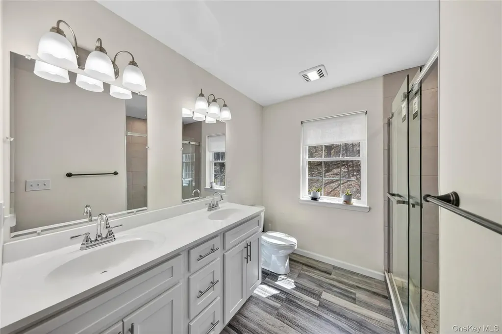 98 Bender Road Westtown NY 10998
