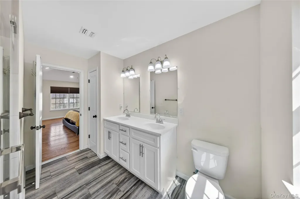 98 Bender Road Westtown NY 10998