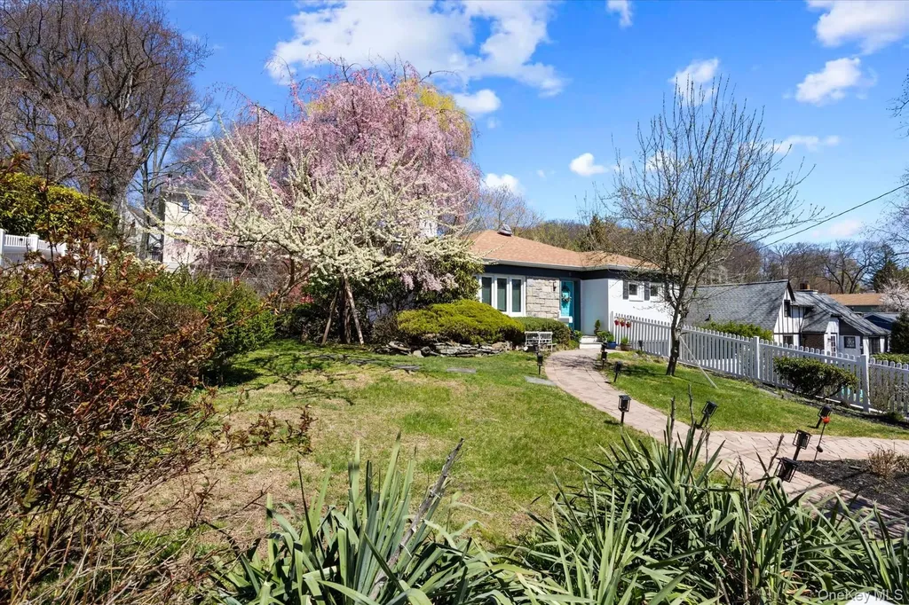 15 Brookside Lane Dobbs Ferry NY 10522