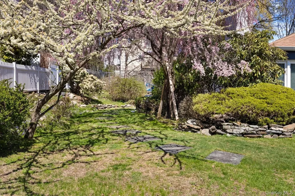 15 Brookside Lane Dobbs Ferry NY 10522