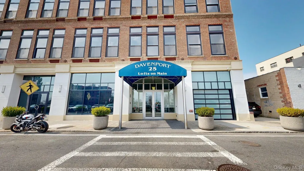 25 Leroy Place New Rochelle NY 10805