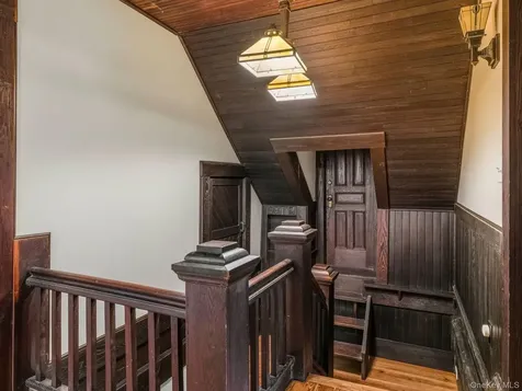 5 Riverby Lane West Park NY 12493