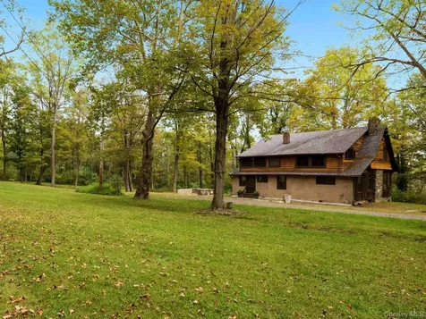 5 Riverby Lane West Park NY 12493