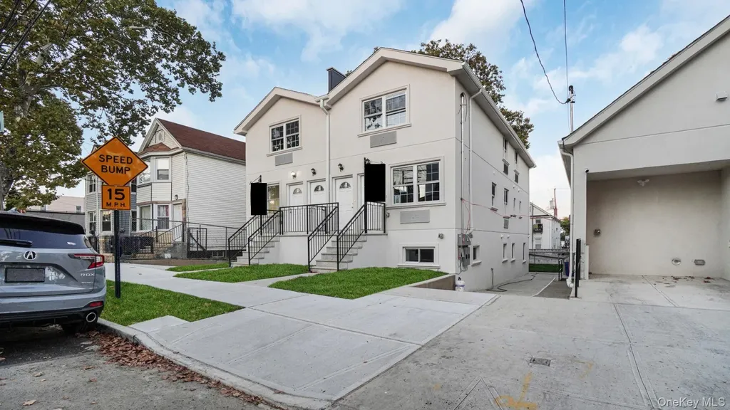332 Underhill Avenue Bronx NY 10473