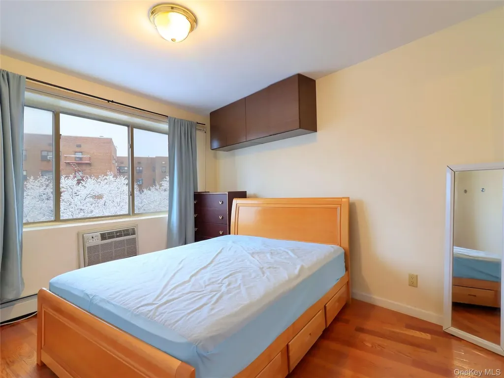 137-08 31st Road Flushing NY 11354
