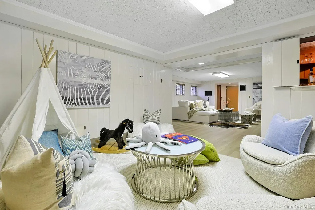 99 Penn Road Scarsdale NY 10583