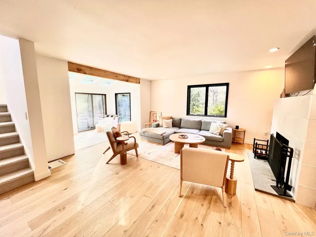 9 Munchkin Lane Kingston NY 12401