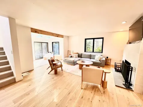 9 Munchkin Lane Kingston NY 12401