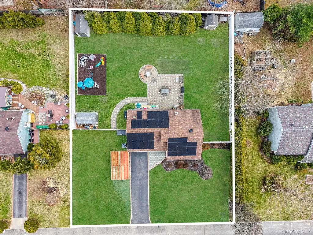 19 Goodwin Lane Coram NY 11727