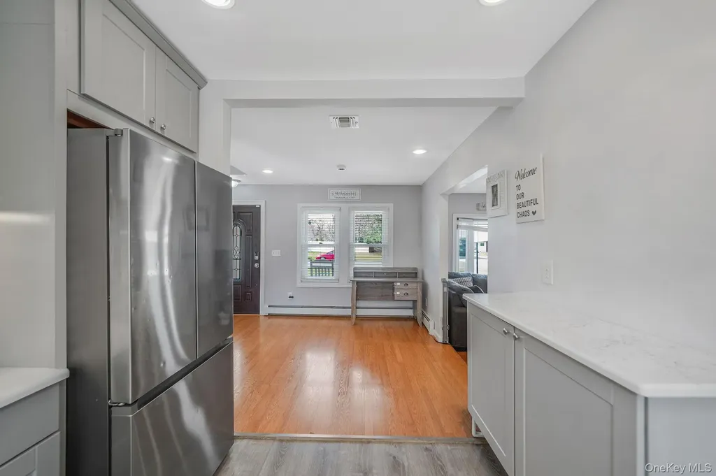 19 Goodwin Lane Coram NY 11727