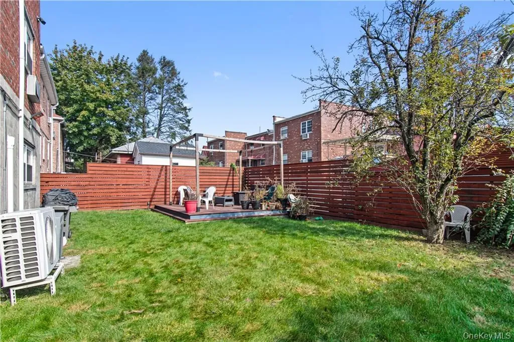 4024 Monticello Avenue Bronx NY 10466