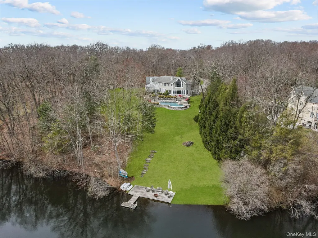 19 Millertown Road Bedford NY 10506