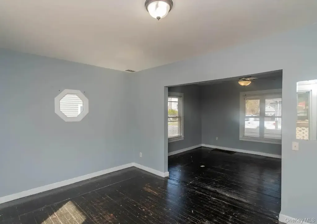 206 W Main Street Middletown NY 10940