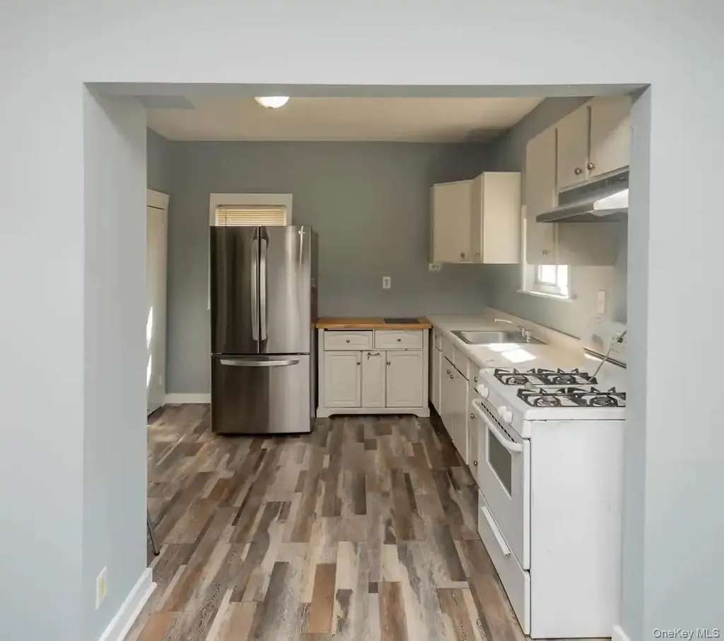 206 W Main Street Middletown NY 10940